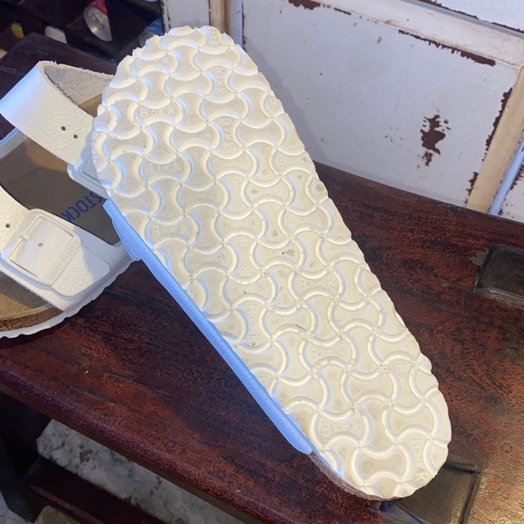 Birkenstock
Women's Arizona Soft Footbed Velvet Suede Slide Sandals size 11 - Picture 7 of 8